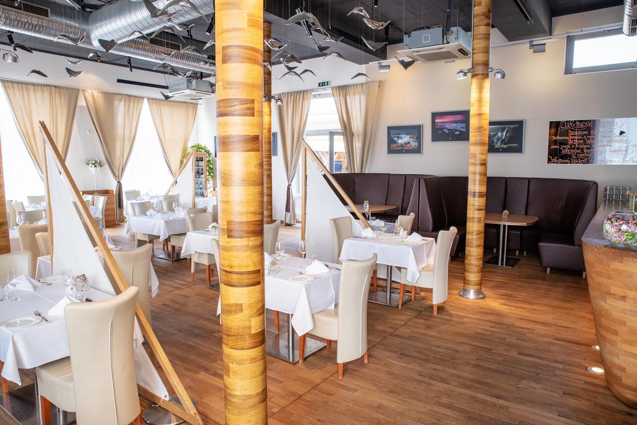Restaurant & Design Hotel Noem Arch Brno Eksteriør billede